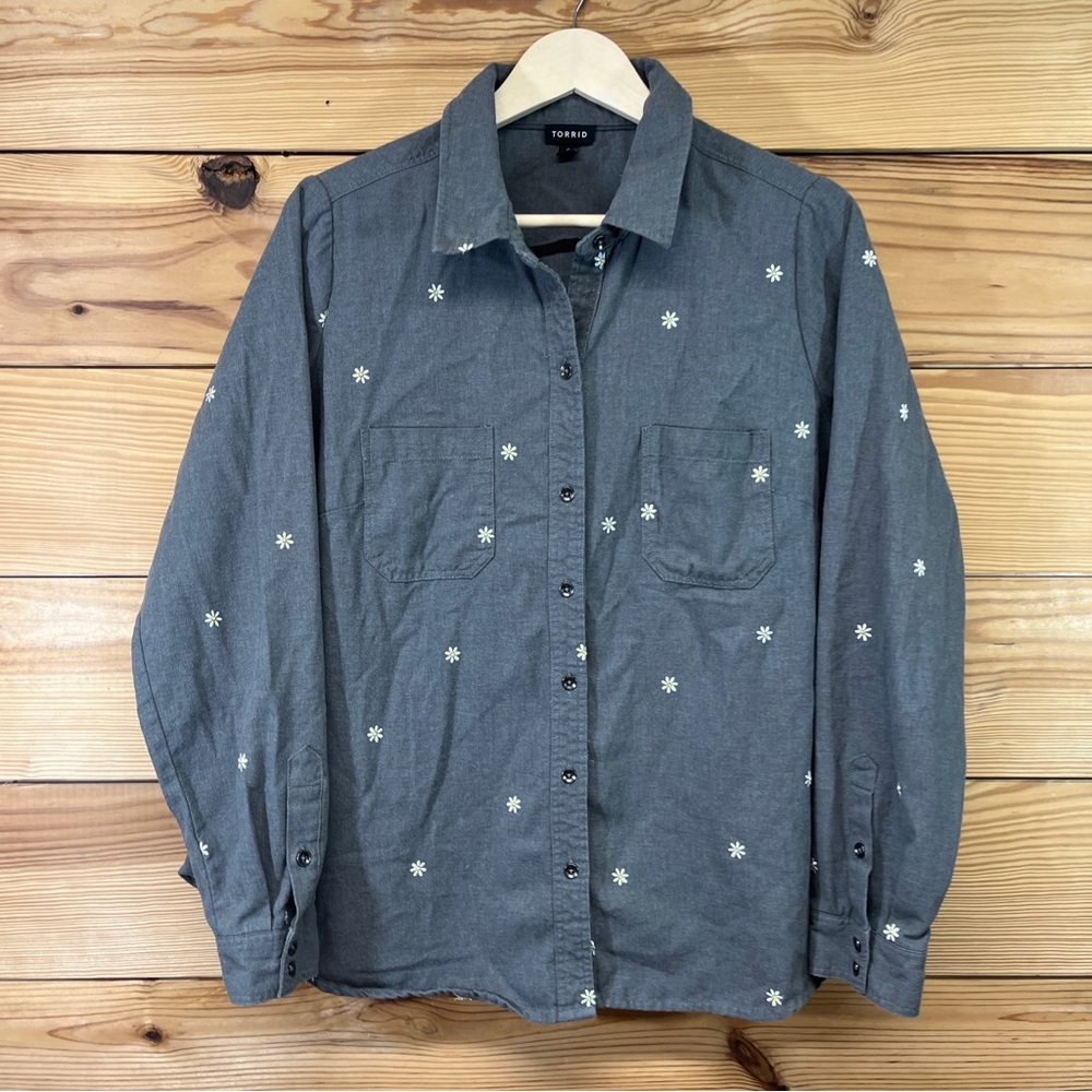 Torrid Shirt 0X Gray Flannel Button Up Daisy Embroidered Long Sleeve Cotton B89